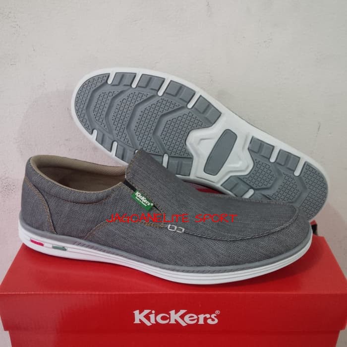 Kickers Slop Kanvas. Sepatu Santai Pria Casual Bahan Canvas.