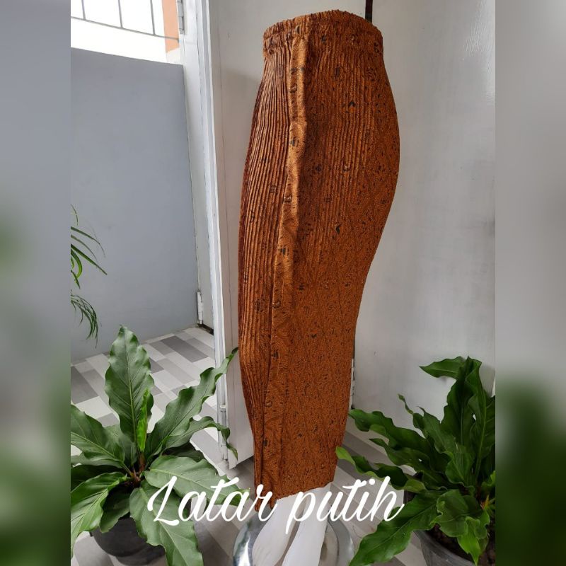 Rok jarik wiron plisket batik sidomukti