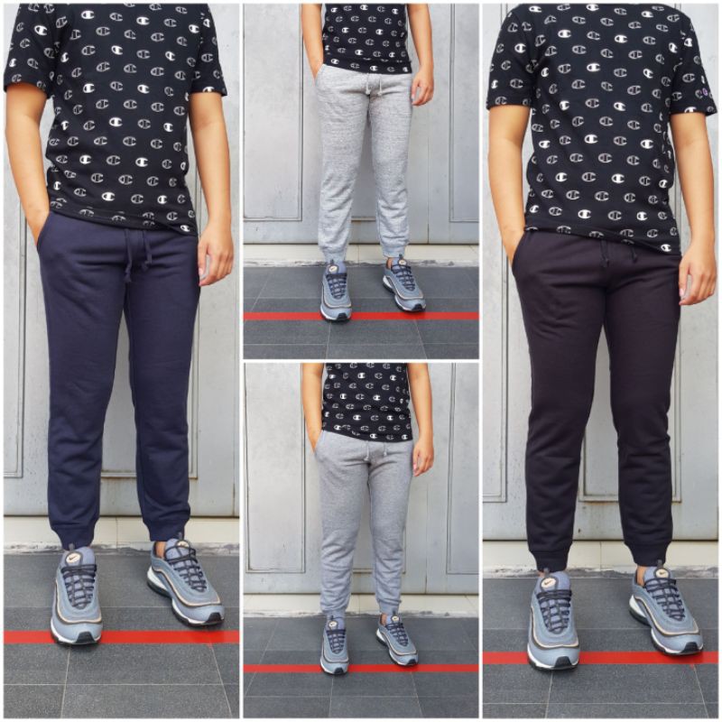 jogger polos hitam / jogger keren / jogger pria / jogger santai / celana jogger / celana jogger pria