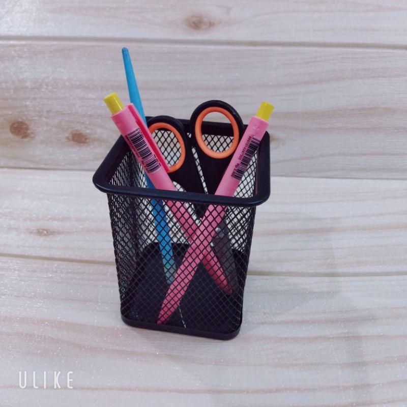 

TEMPAT PULPEN ALAT TULIS BESI PEN CUP WARNA PEN HOLDER KOTAK WARNA MEJA BESI DESK