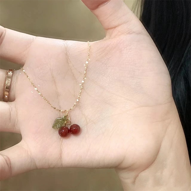 Kalung Dengan Liontin Batu Giok Hetian Natural Bentuk Cherry Untuk Wanita