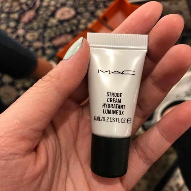 Mac strobe cream