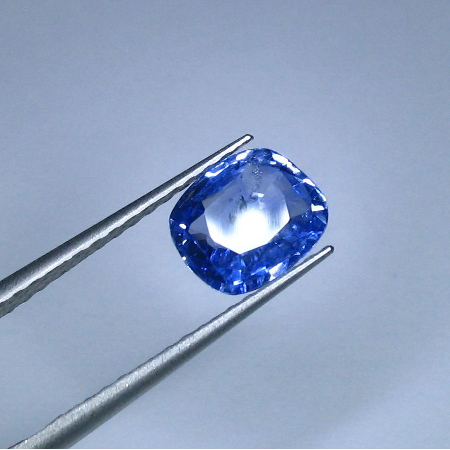 Certified Cushion VS 1.97ct 7.9x6.9x3.5mm Heated Only Natural Blue Sapphire, Ceylon Srilanka SH130