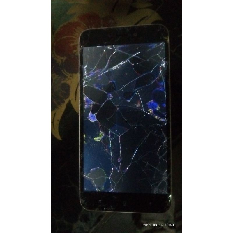 xiomi redmi 5a lcd pecah