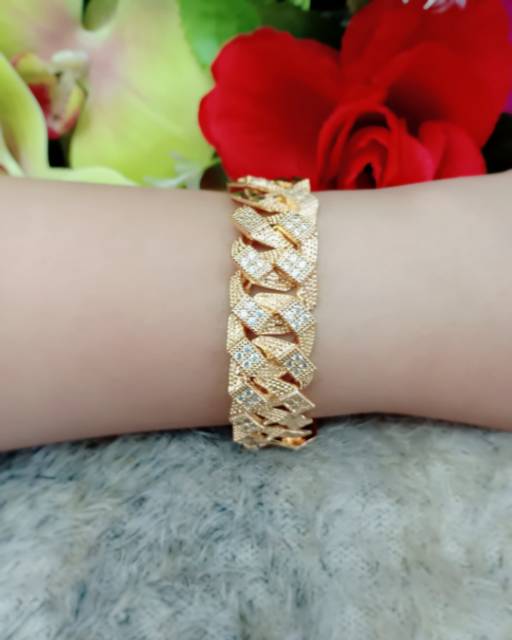 Gelang sisik Naga mata