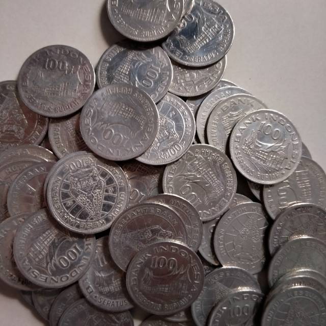 koin 100 wayang 1978