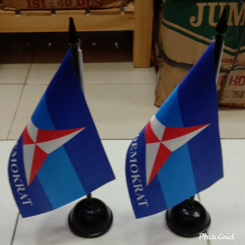 

best seller bendera meja bendera partai DEMOKRAT+tiang kayu meja