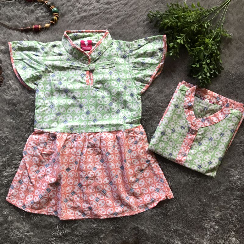 Couple Dress Batik Anak Dan Koko Batik Anak Chica Hijau Oranye Couple Dress Batik Anak Perempuan