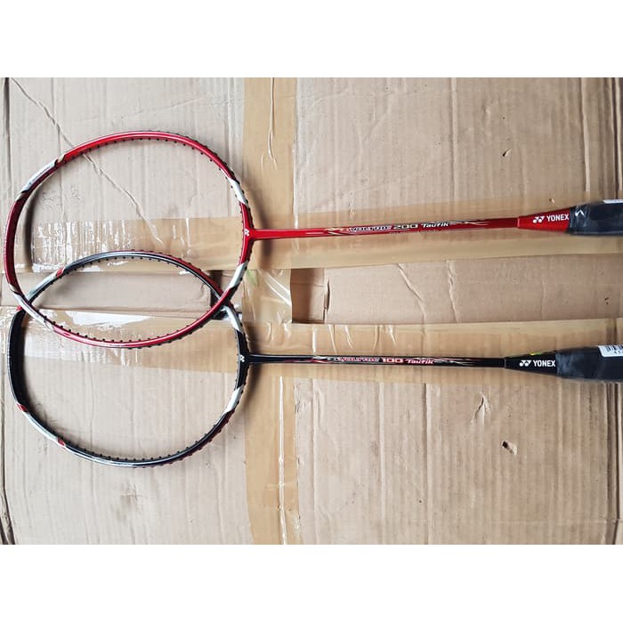 Raket Badminton Yonex Voltric 100/200 Taufik. Original 