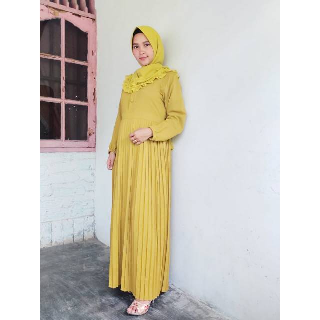 Gamis plisket set jilbab warna lime gold bahan madame exlusive
