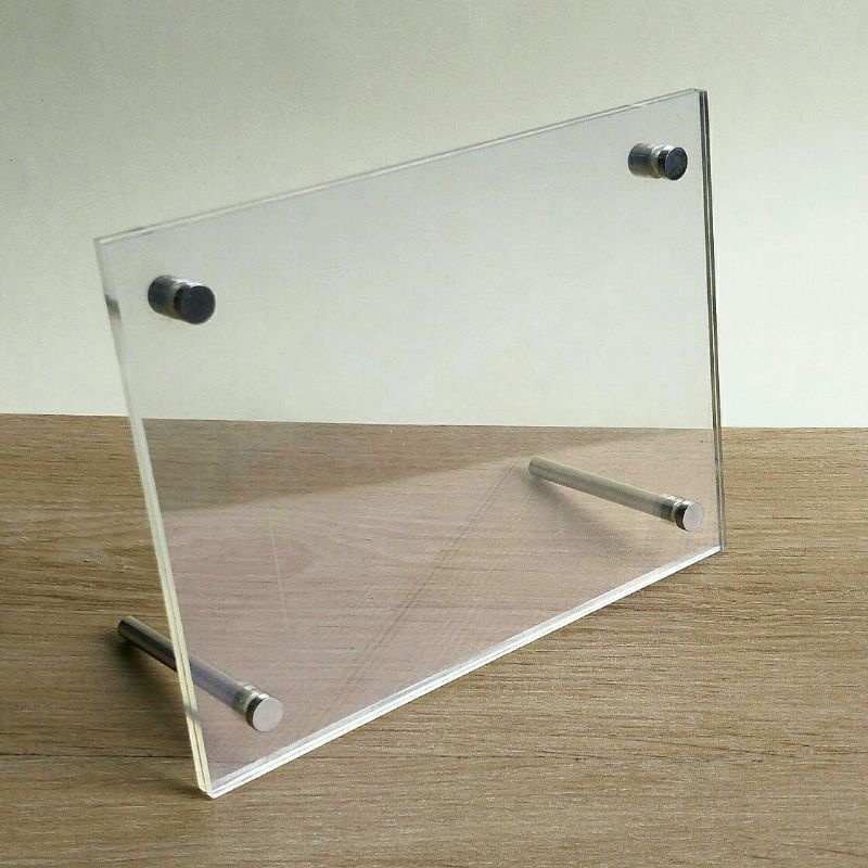 Frame Foto Akrilik A5 Acrylic Photo Table Top Bingkai Photo Stand Penyangga Kaki Metal Stainless