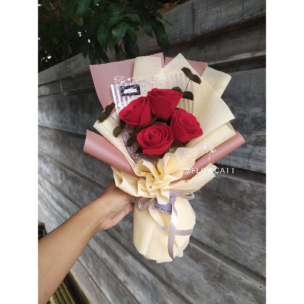 Buket Bunga / Bucket Bunga/ Bucket Bunga Wisuda/ Buket Bunga Wisuda/ Buket Flanel / Bucket Flanel/ B