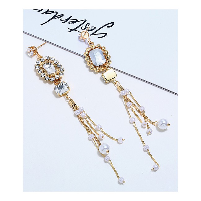 LRC Anting Tusuk Fashion Gold Fringed Pearl Earrings F49331