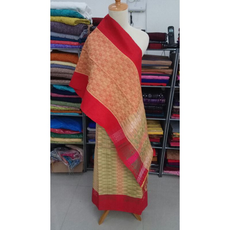 Piala Kosong atau Pilkos atau Ulutorus Sisi Merah Songket Tarutung