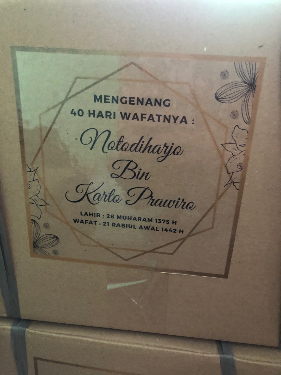 Cetak Sticker 9x9 Cm - 15x15 Cm Ukuran Besar Anti Air Free Kiss Cutting High Quality Vynil Anti Air