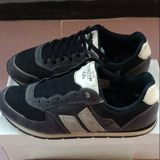Macbeth fischer black cement