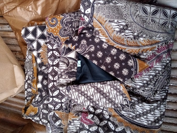 Couple Batik Terbaru