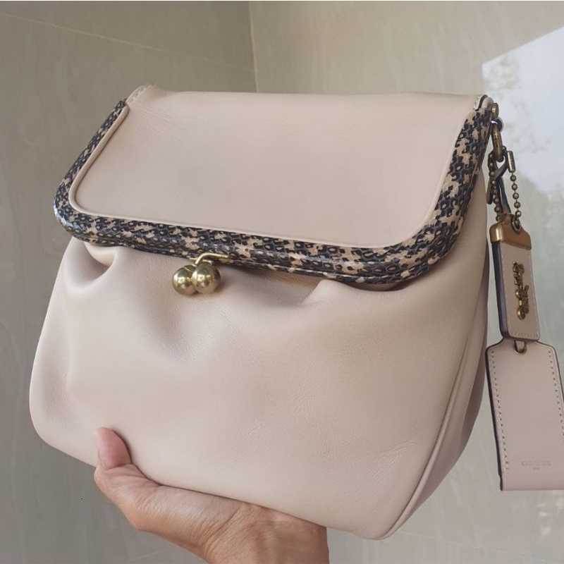 ⛔️sold⛔️ Coach rider snake skin VVGC butik rare preloved