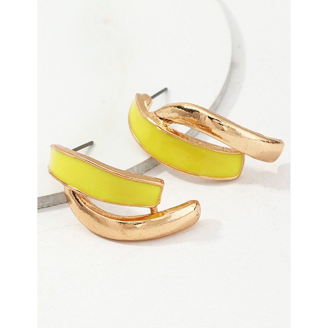 LRC Anting Tusuk Fashion Yellow Geometric C-shaped Alloy Oil Stud Earrings D94457