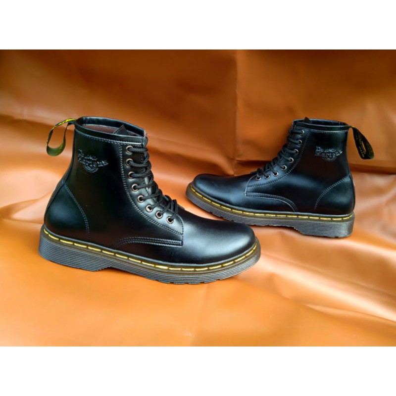 sepatu boots pria dr martens temurah tinggi 8 hole