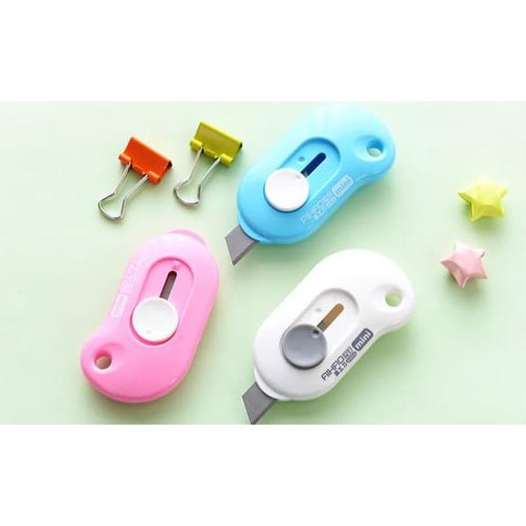 

Cutter Kecil Travel Lucu Love Mini Small Knife Office Travel Sgk002 - Biru Best Seller