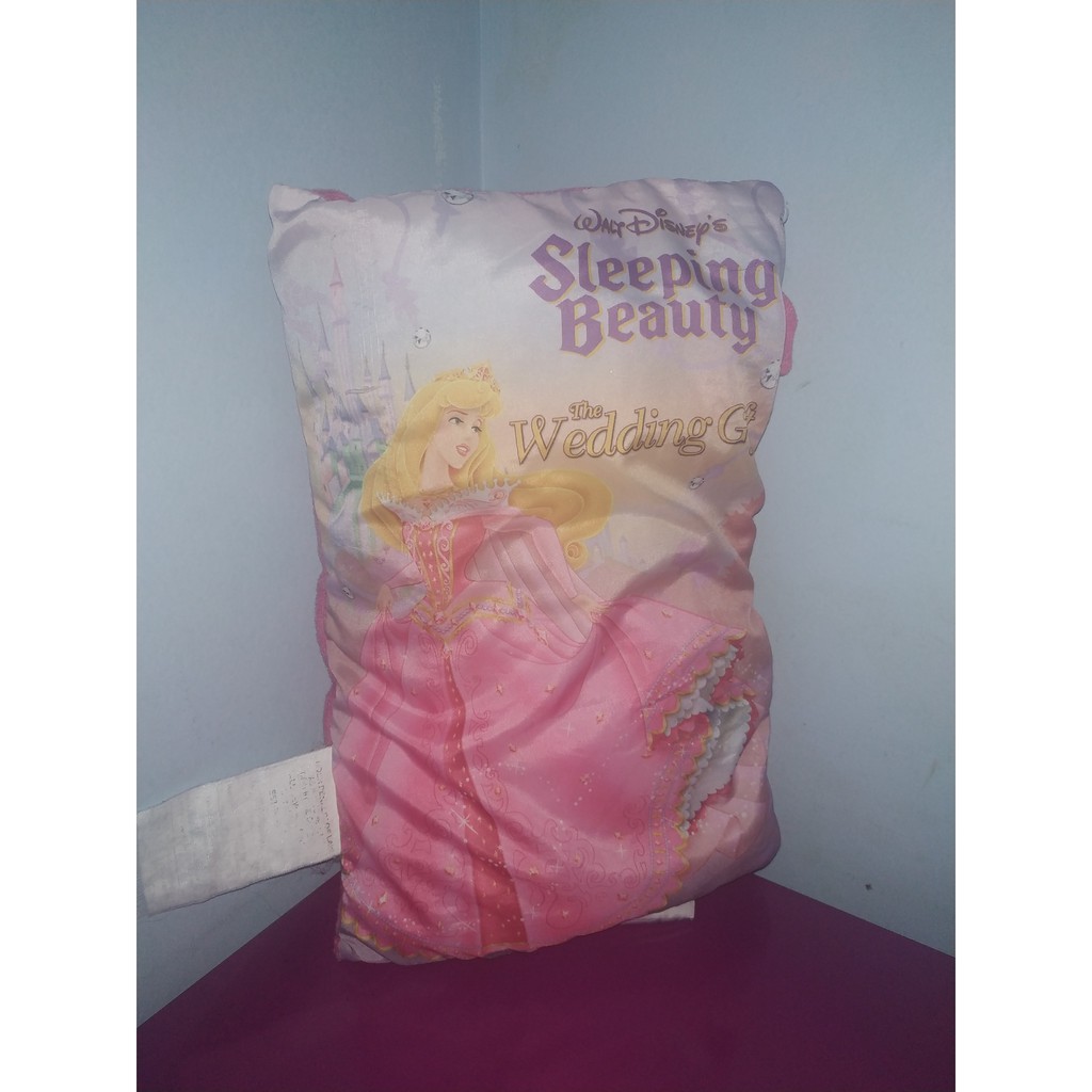 Boneka buku cerita Sleeping Beauty