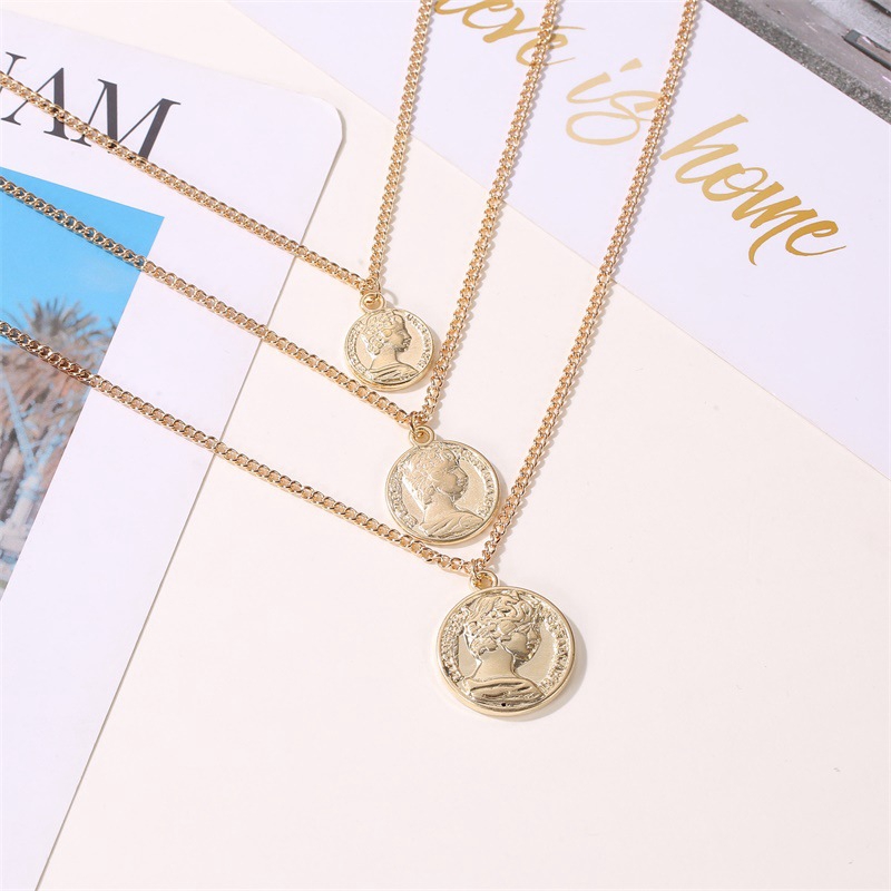 Kalung Logam Tiga Lapis Yang Stylish Gaya Bohemian Rantai Sweater Kepala Koin Liontin