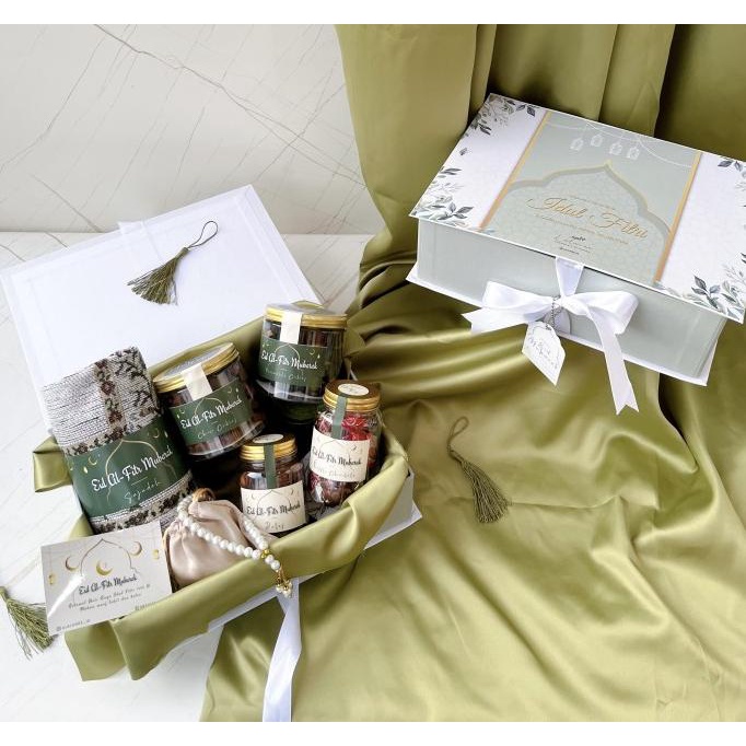 

Ramadhan Hampers Idul Fitri Hampers / Parsel Kurma Sajadah Eid Mubarak Amandadevana