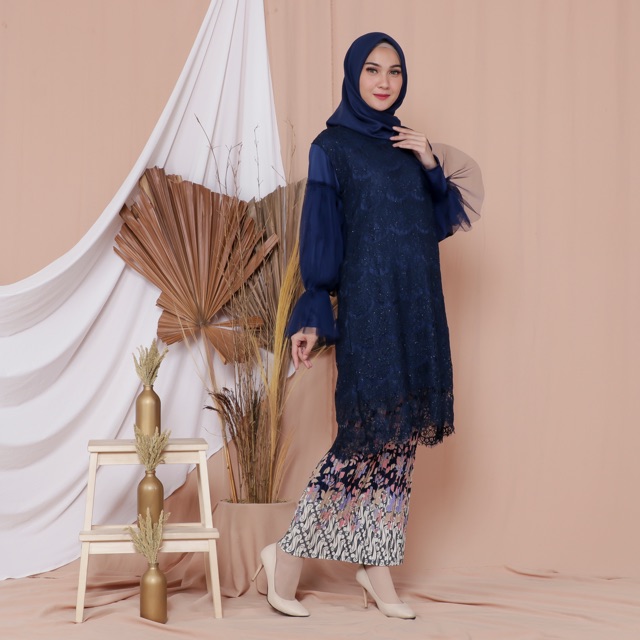 KEBAYA TUNIK ELENA / KEBAYA MODERN / KEBAYA WISUDA / KEBAYA TUNANGAN