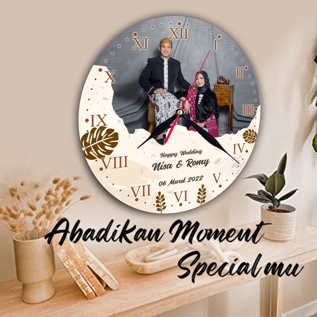 JAM DINDING KAYU CUSTOM NAMA FOTO HADIAH PERNIKAHAN UNIK KADO NIKAH NIKAHAN WEDDING ULANG TAHUN LUCU-1