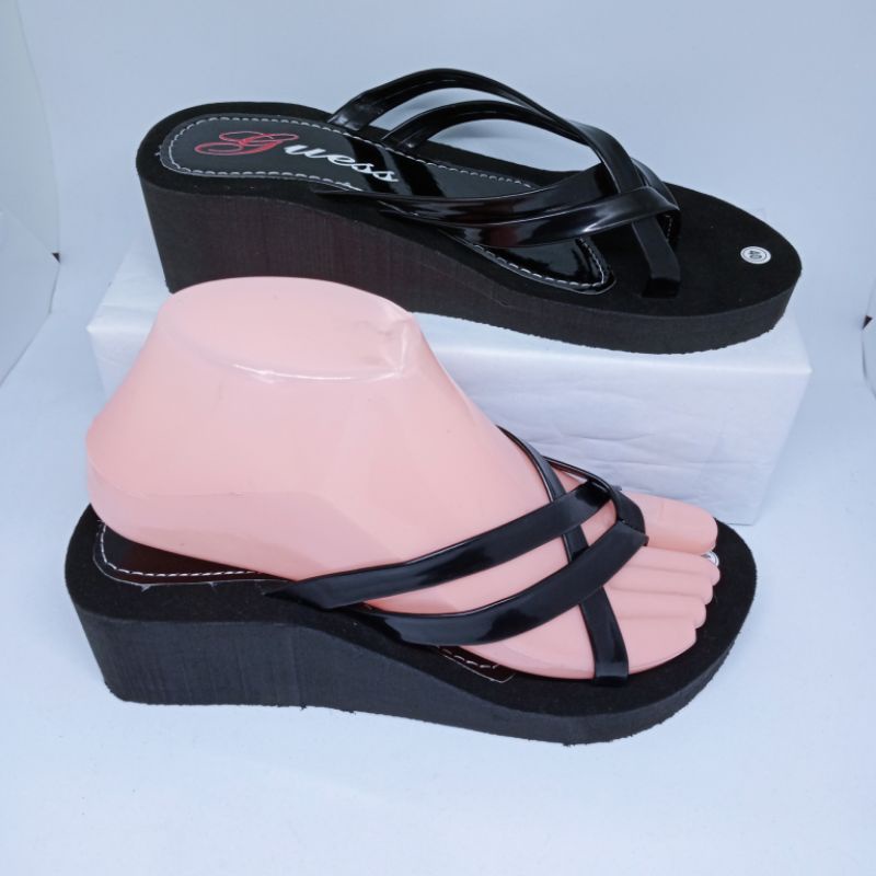 Sandal Wedges Kilau Manohara 3