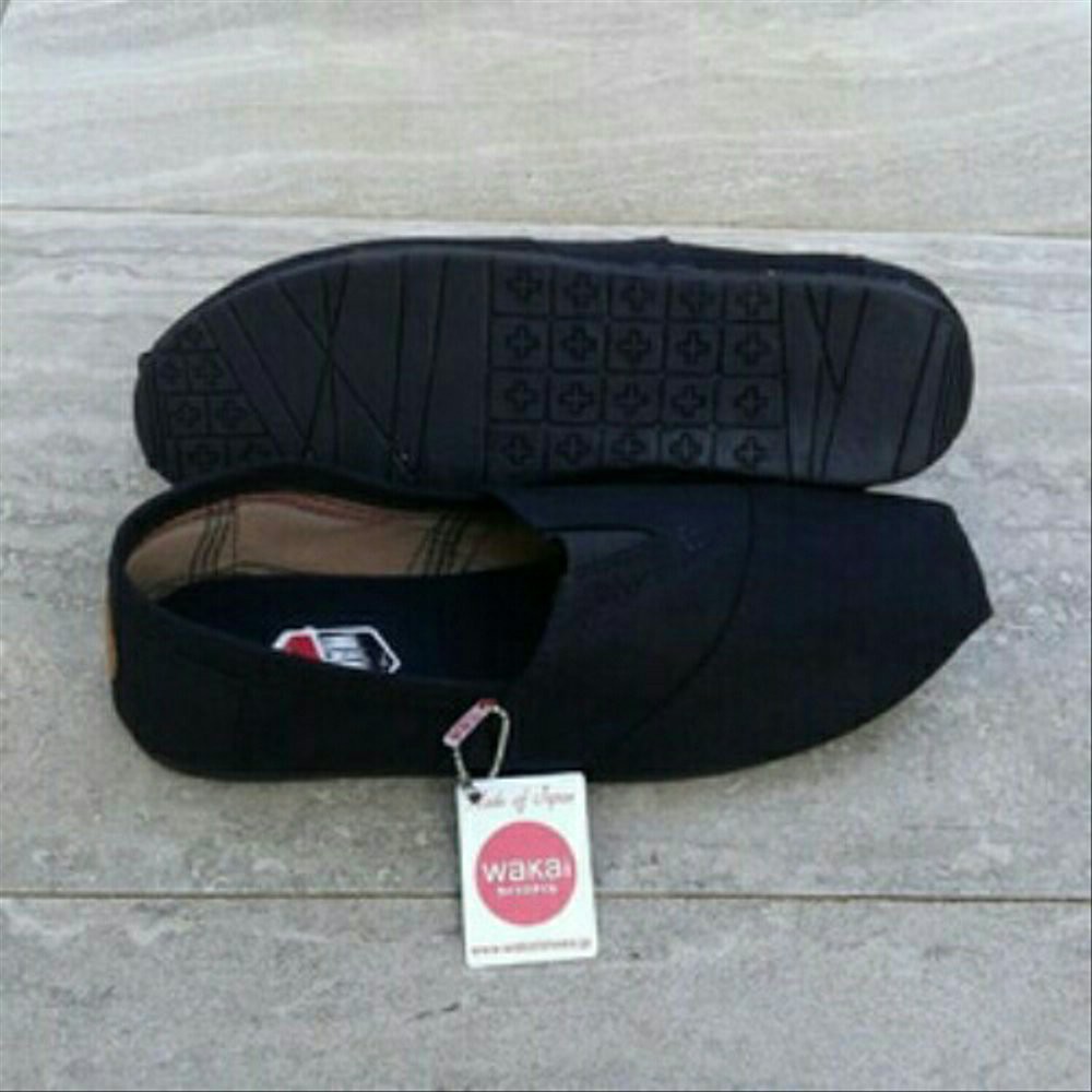 ( SUPER MURAH ) SEPATU WAKAI FULL BLACK PRIA / WANITA-3