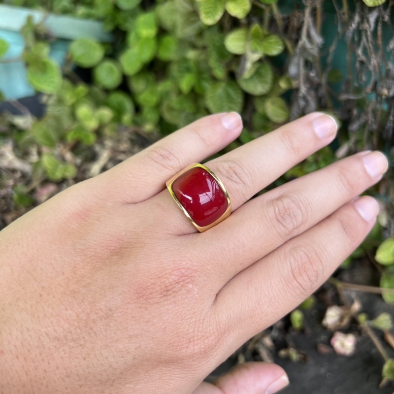 Cincin Red Opal Warna Merah Rubi Red Pigeon Ring Gold Titanium Stainless Steel Tahan Luntur Anti Karat