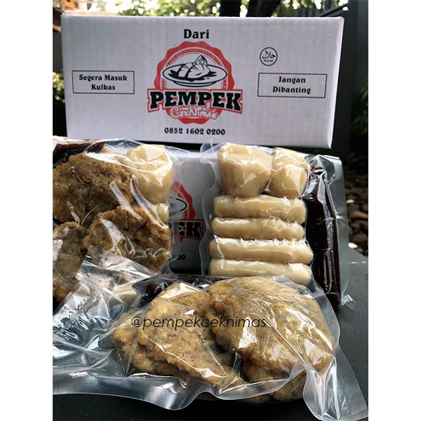 

Pempek Campur Mini isi 10 Biji | Pempek Ikan Tenggiri | Pempek Cek Nimas