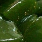 

RB22 Cincau Hijau Segar plastik Besar