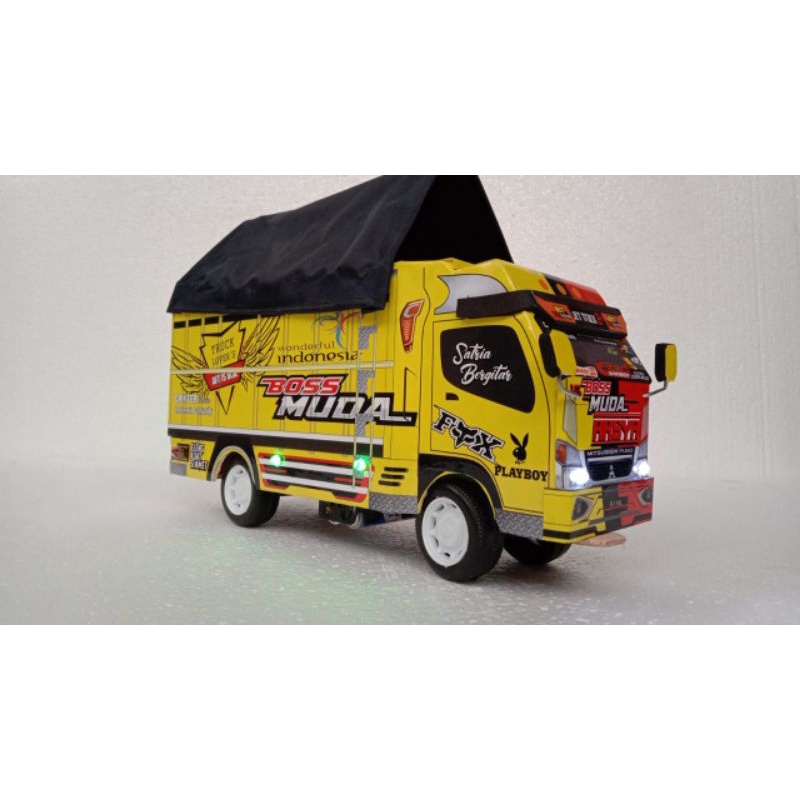 miniatur truk oleng/miniatur truk terlaris/miniatur truk kayu/miniatur truk lampu dan terpal/miniatu