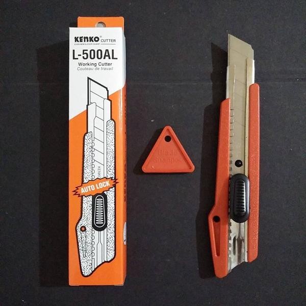 

Produk Unggulan Pisau Cutter Kenko A-300 Diskon