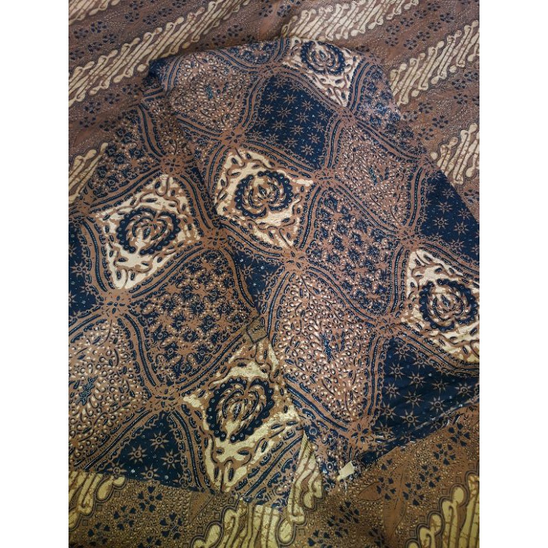Kain Jarik Batik Jawa Motif Sido Drajad Sidodrajat Sido Drajat Sogan Solo Among Tamu Orang Tua Penga