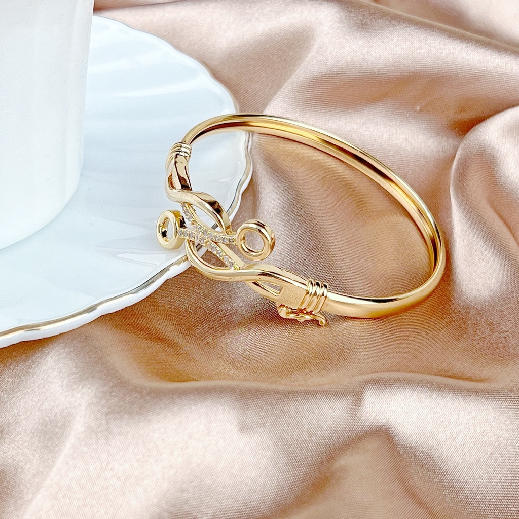 [Fashion Wanita]COD✅ Gelang Titanium Anti Karat Wanita Trend Aksesoris Gaya Minimalis Korea Rantai Tangan Import   Acc064