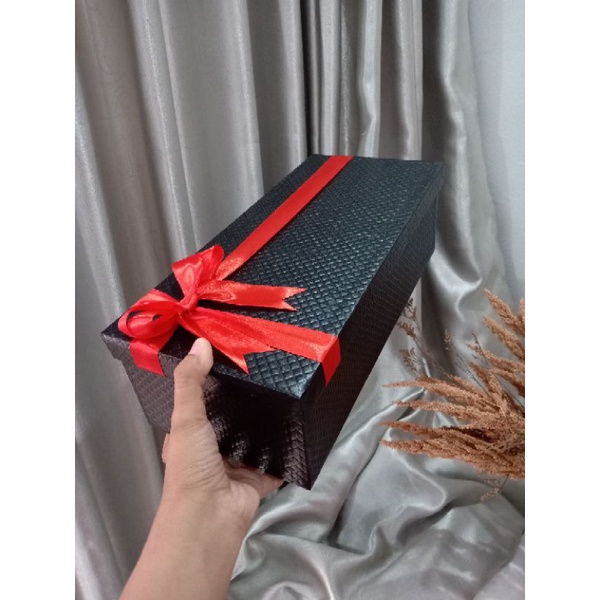 

kotak gift / kotak kado ukuran 35x15 tinggi 10cm