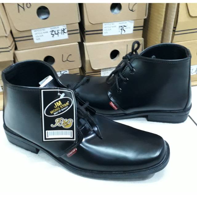 Sepatu pantofet boots pria JM mons star