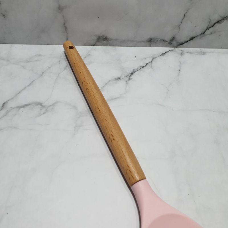Silicone spatula with wooden handle / sodet masak silikon utensil ujung datar