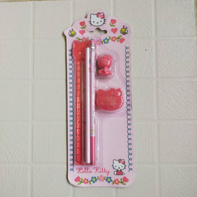 

PERLENGKAPAN ALAT TULIS SET HELLO KITTY ( SANRIO )