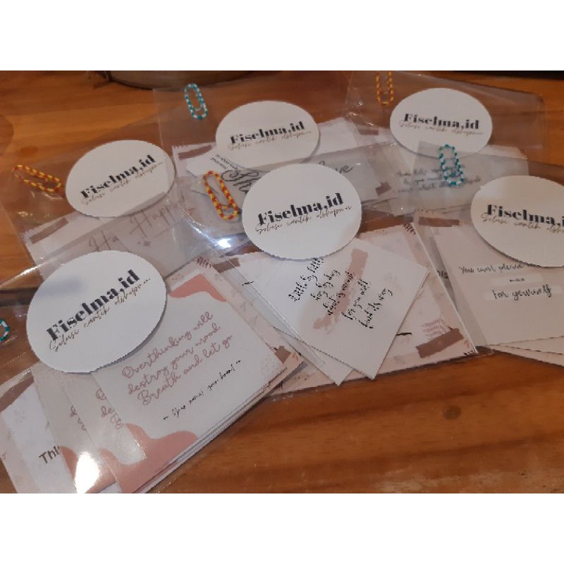 

[1 Bungkus isi 10 pcs] Sticker freebie quote untuk GIFT olshop