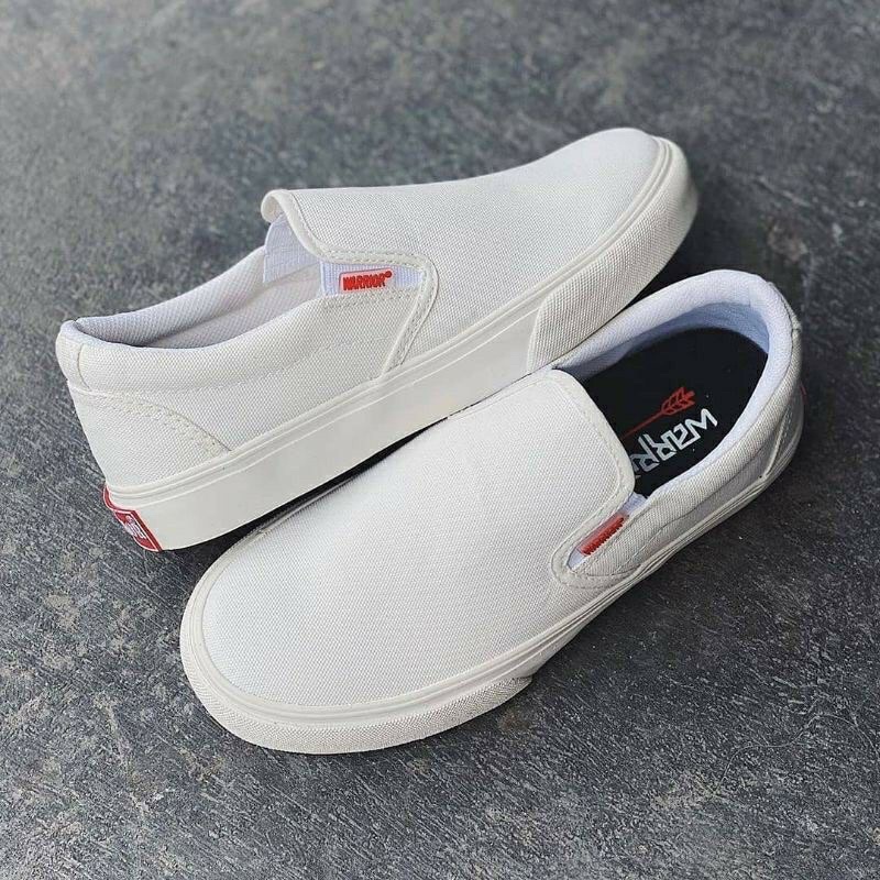 WARIOR SLIP ON ARTHUR ALLWHITE ORIGINAL 100%