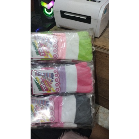 

HARGA PER LUSIN Kaoskaki 5 jari / Motif Lucu