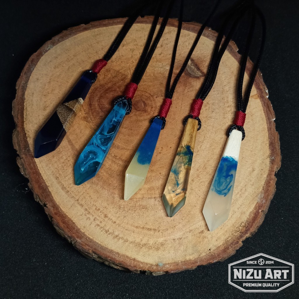Kalung Resin Kayu Etnik Handmade Nuansa Alam Pria Wanita Pendaki Outdoor Couple Keberuntungan