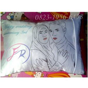 

Jual kado wedding anniversary bantal custom sketsa wajah big size Diskon