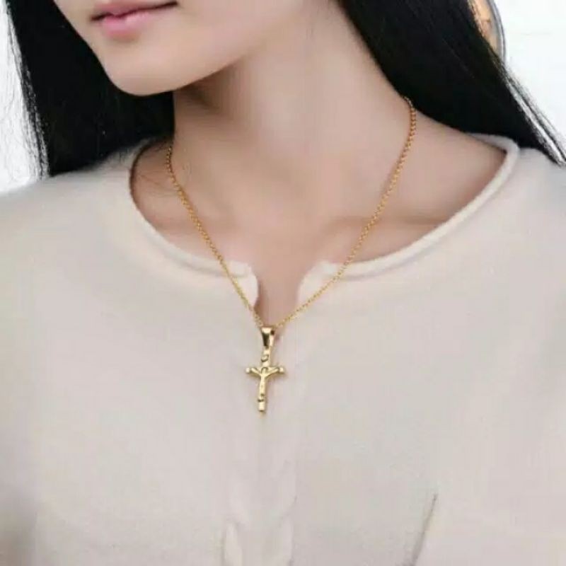 kalung salib wanita Titanium anti karat