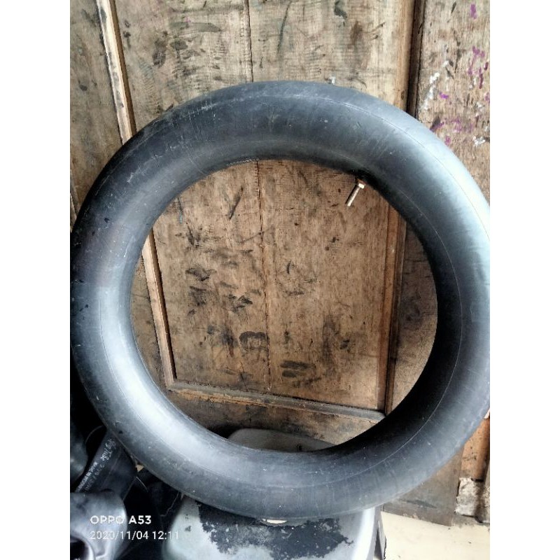 BAN DALAM BEKAS MOTOR METIK